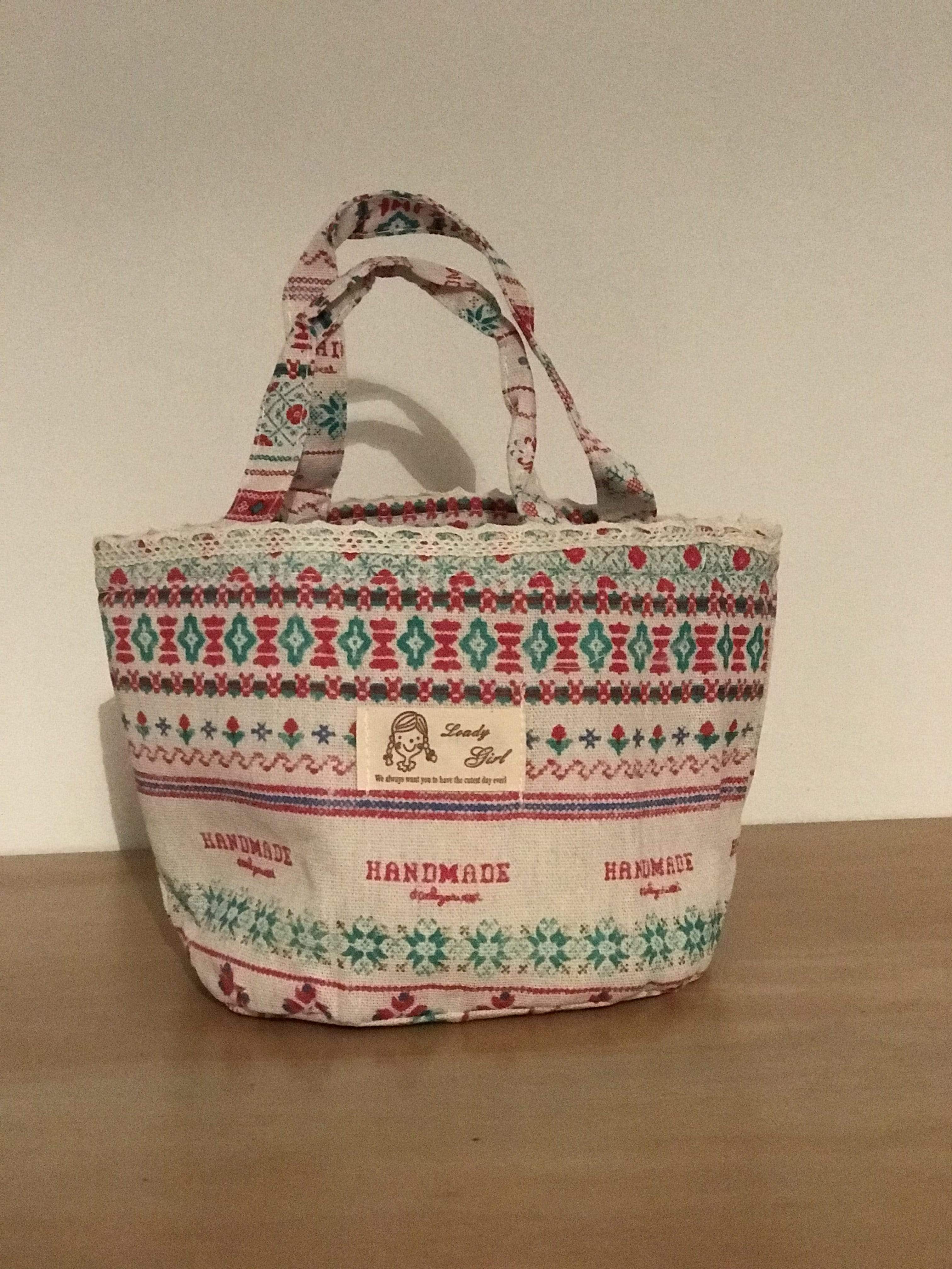Sac Isotherme style broderie
