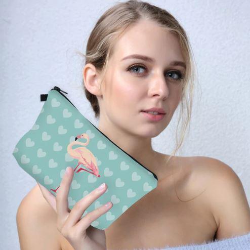Pochette bleue flamant rose