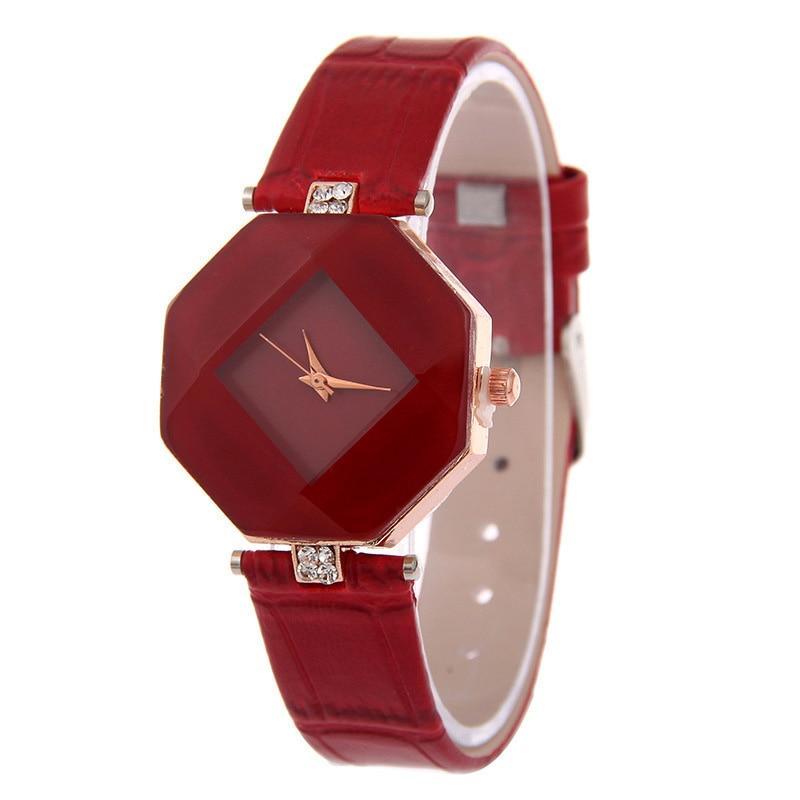Montre aux motifs pierre précieuse