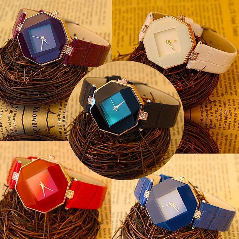 Montre aux motifs pierre précieuse
