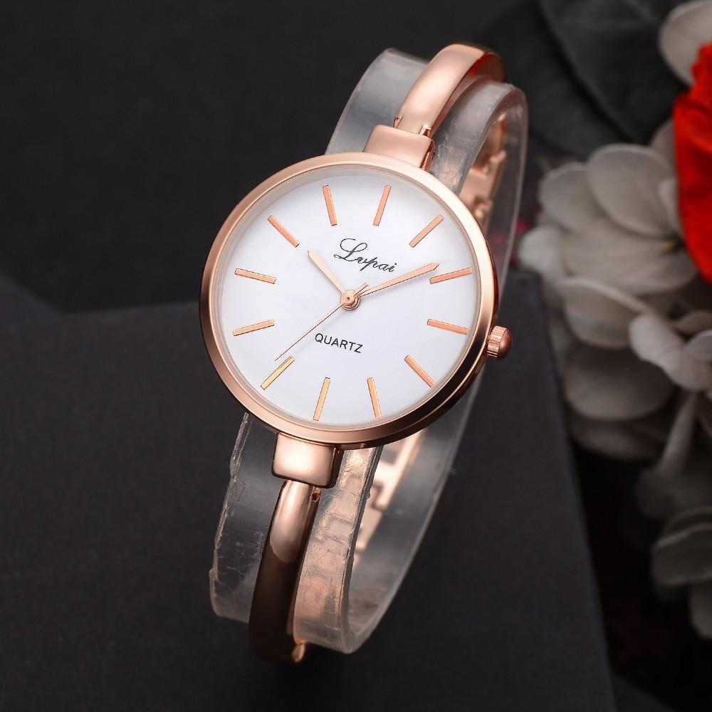 Montre au bracelet fin