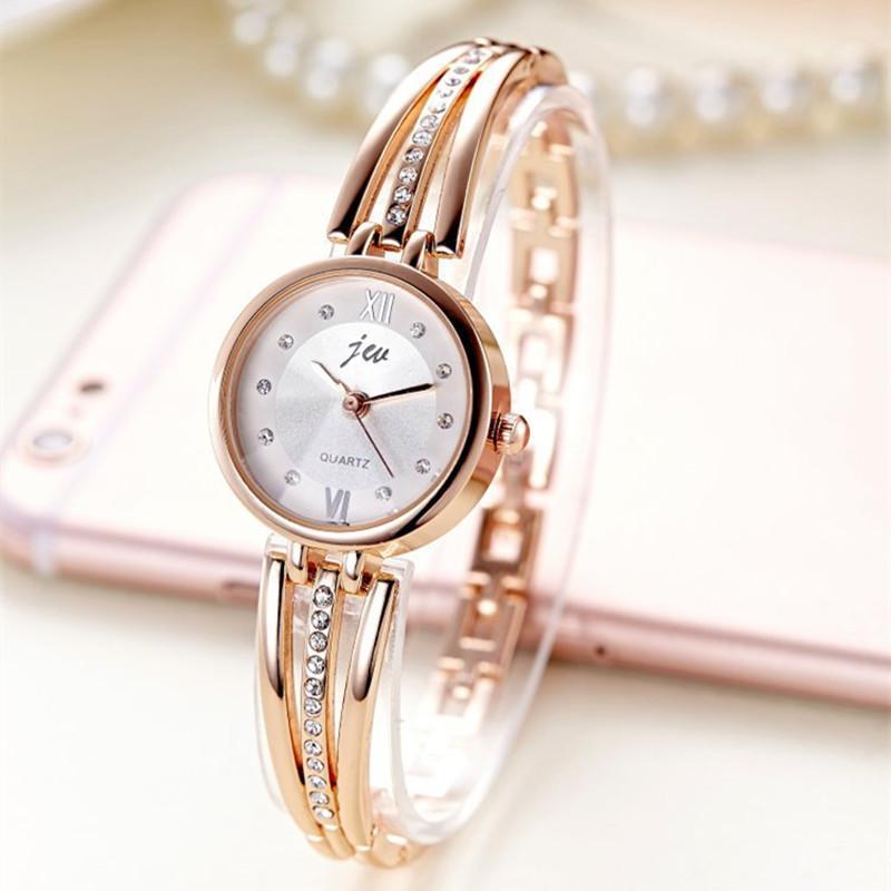 Montre fine pour femme
