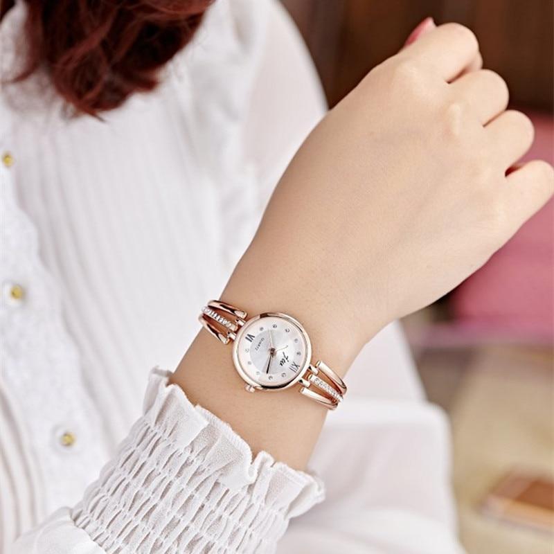 Montre fine pour femme