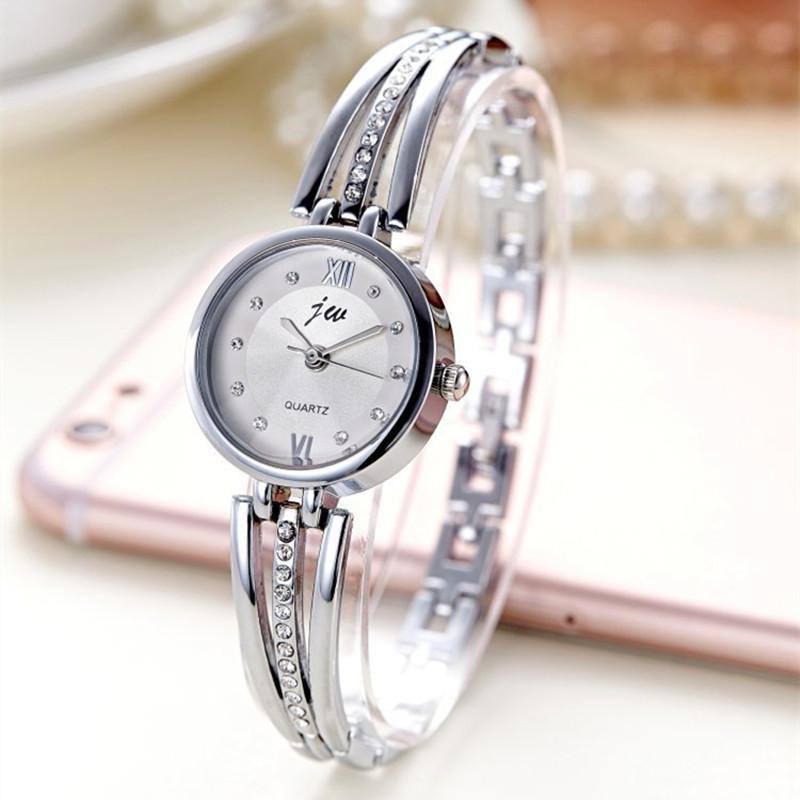 Montre fine pour femme