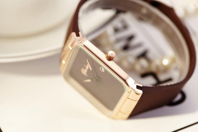 Montre carré