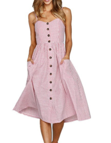 Robe d'été à rayures avec boutons