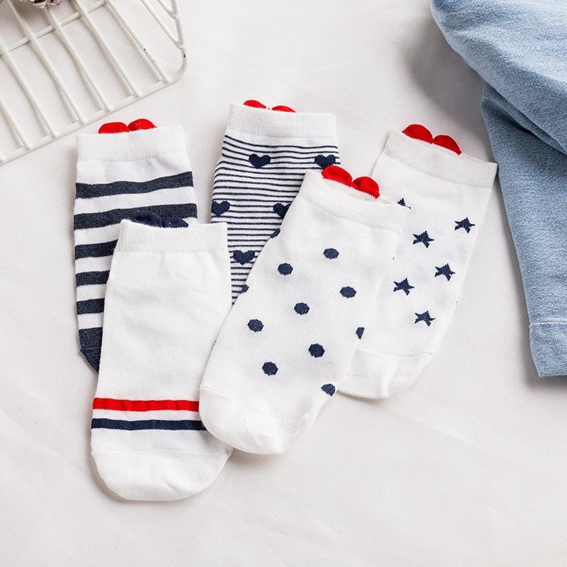 Lot de chaussettes avec des coeurs