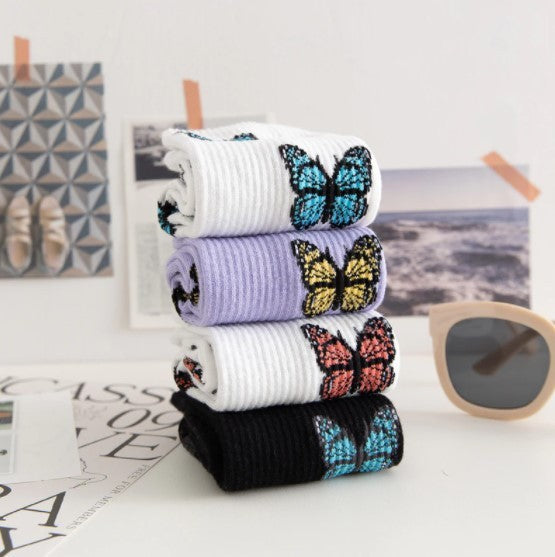 Lot de chaussettes avec des papillons
