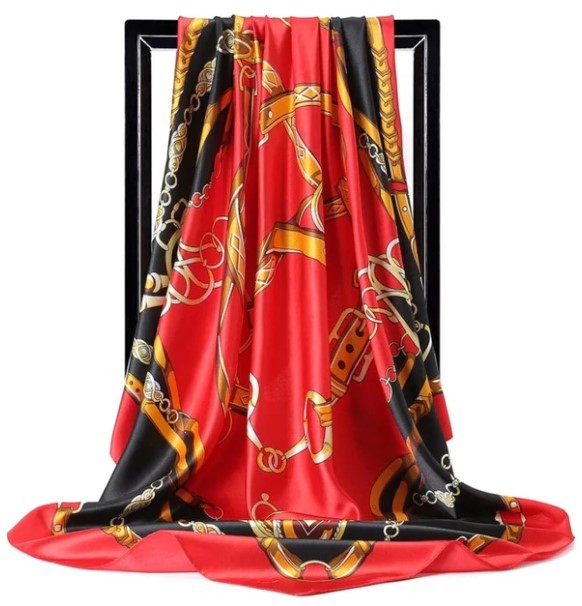 Foulard en soie élégant avec imprimés