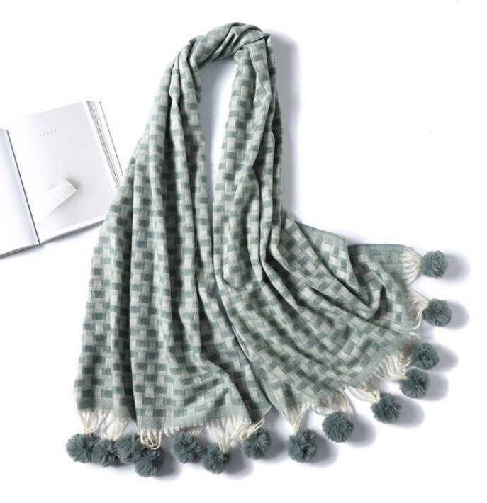 Echarpe en cachemire avec pompons