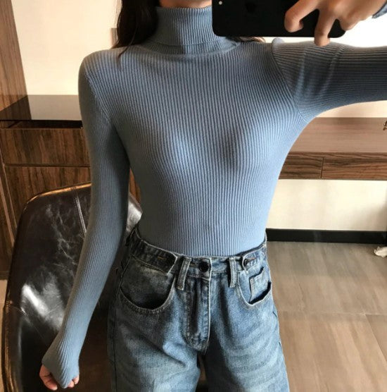 Pull femme élégant avec col roulé