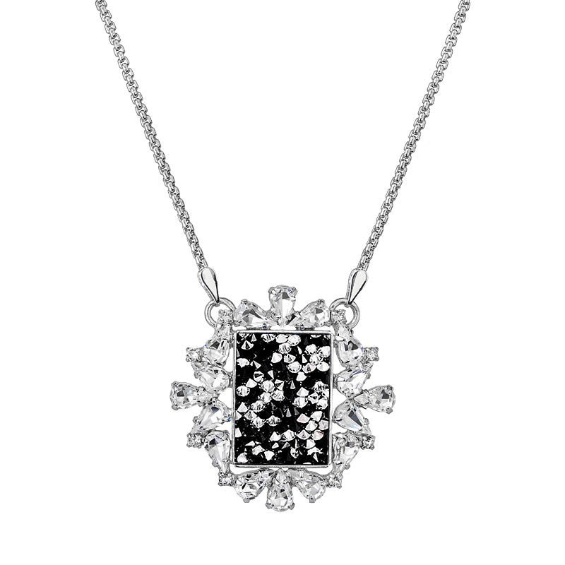 Collier rectangulaire avec des pierres - Swarovski
