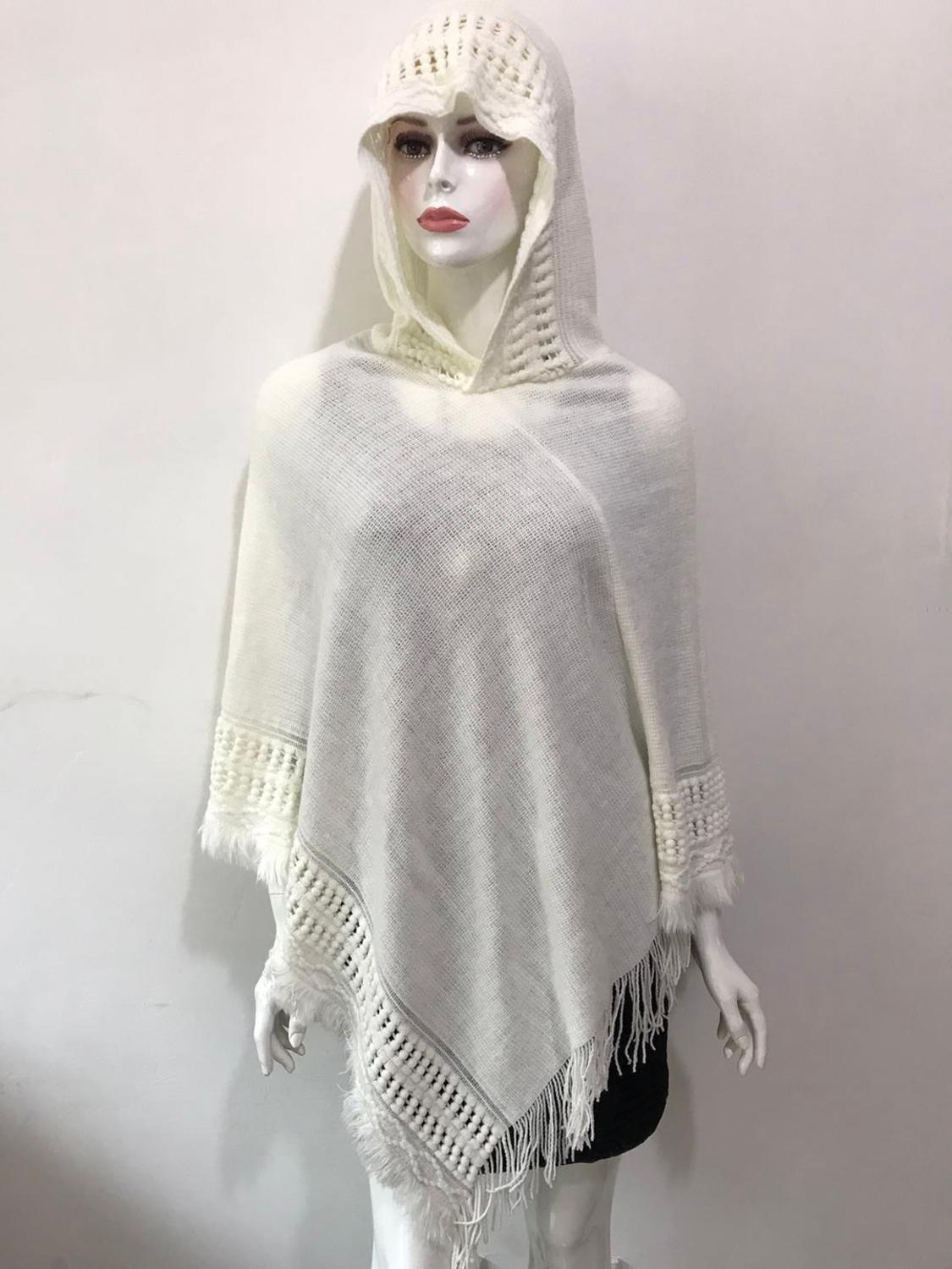 Poncho avec capuche