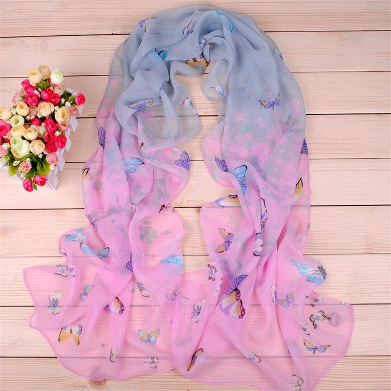 Foulards aux motifs papillons