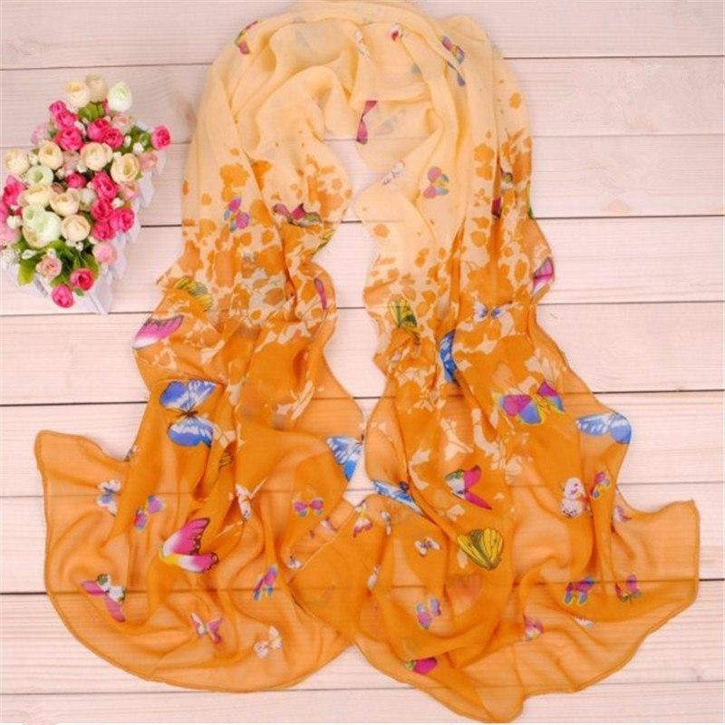Foulards aux motifs papillons