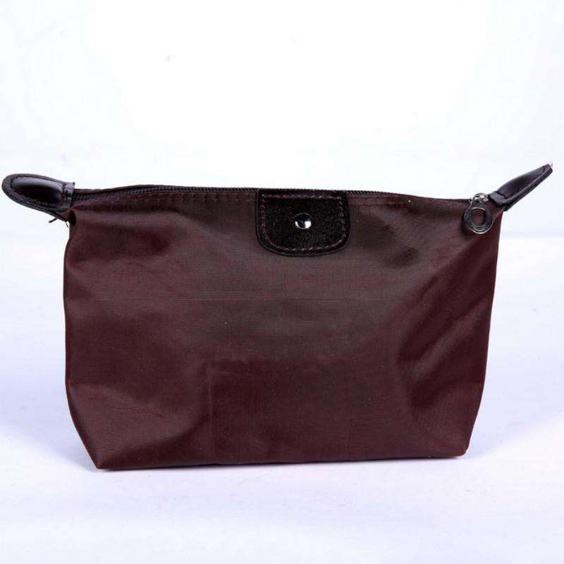 Pochettes maquillage aux couleurs unies