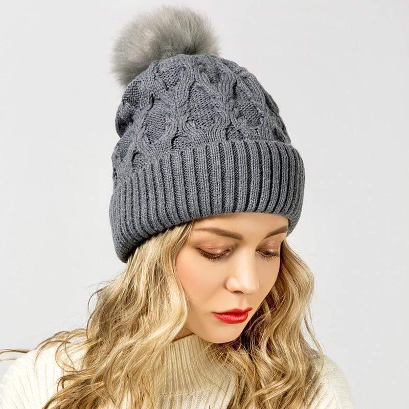 Bonnet avec pompon