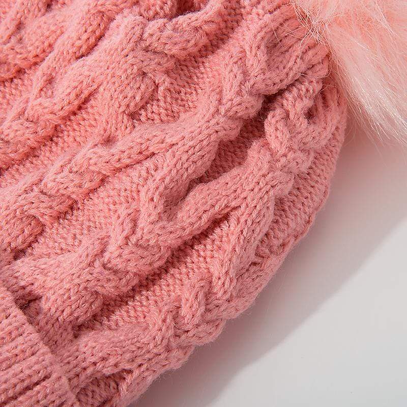 Bonnet avec pompon